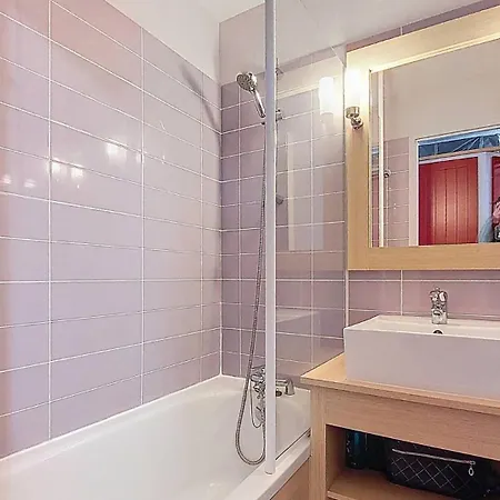 Apartmán M-bruyere 02-moliets Pour 4 Personnes Proche Golf Et Dans Un Avec Piscine